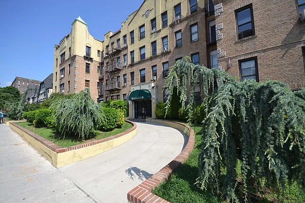 Rented by Silverstein Collection LLC  | media 17