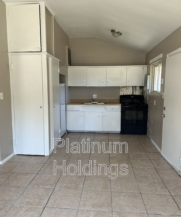 1st image of 1043 Neville Ave