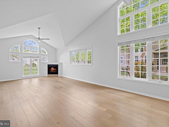 2nd image of 36386 Holly Ct