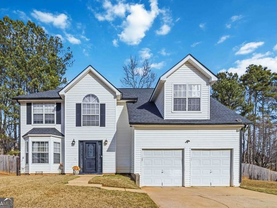 700 Deshon Creek Dr, Lithonia, GA 30058
