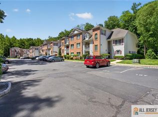 1111 Morning Glory Dr, Monroe Township, NJ 08831