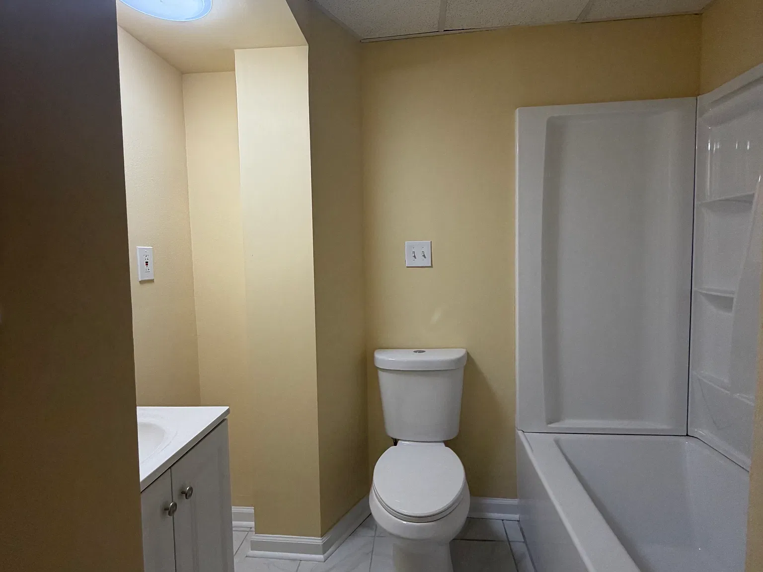 3 bed, $1,500 — Photo 2