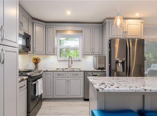 160 Creekmont Way, Roswell, GA 30076