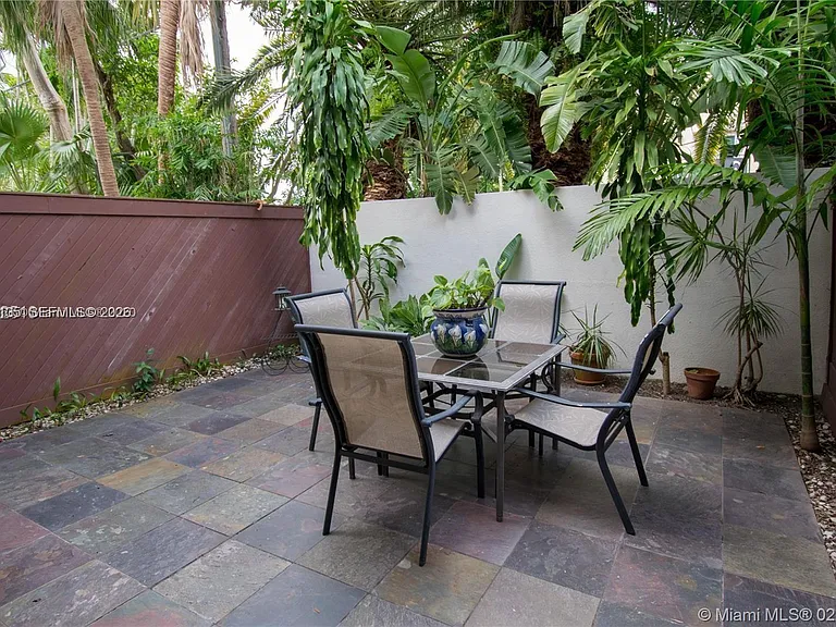 2180 Brickell Ave #7 — Photo 4