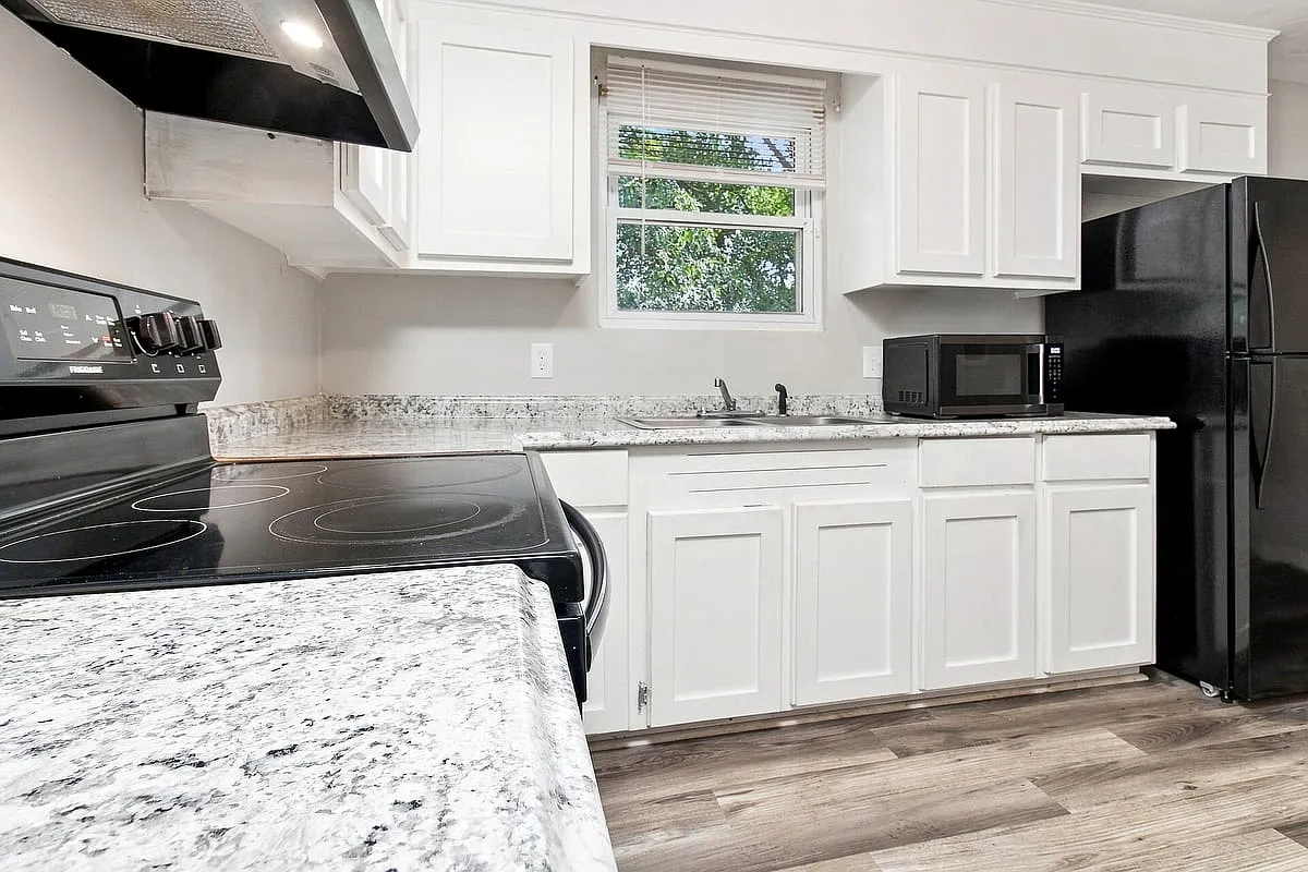 400 Richcreek Rd — Photo 4