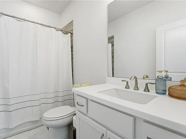 158 Kingwood Dr — Photo 35