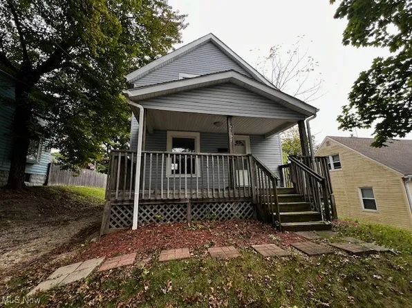 2157 10th St SW, Akron, OH 44314