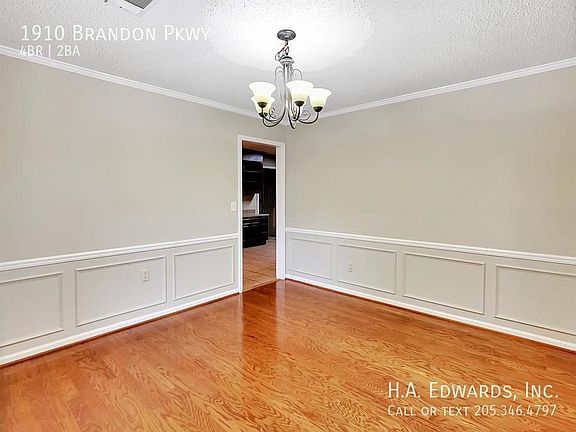 5th image of 1910 Brandon Pkwy