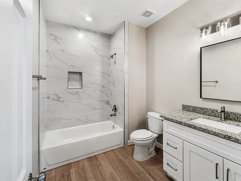 5218 Jezebel St #A — Photo 16