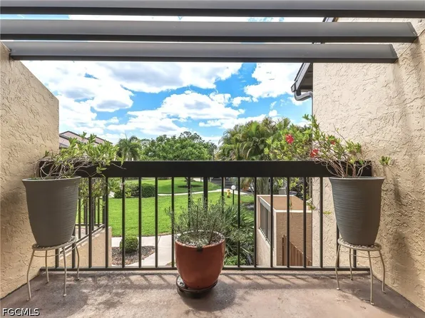 15452 Admiralty Cir APT 9, North Fort Myers, FL 33917