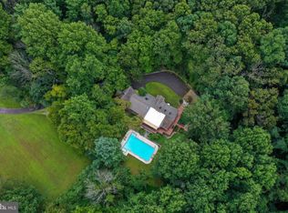 6627 Paxson Rd, New Hope, PA 18938