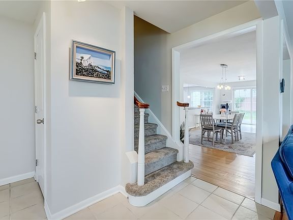 4th image of 119 Irving Rd