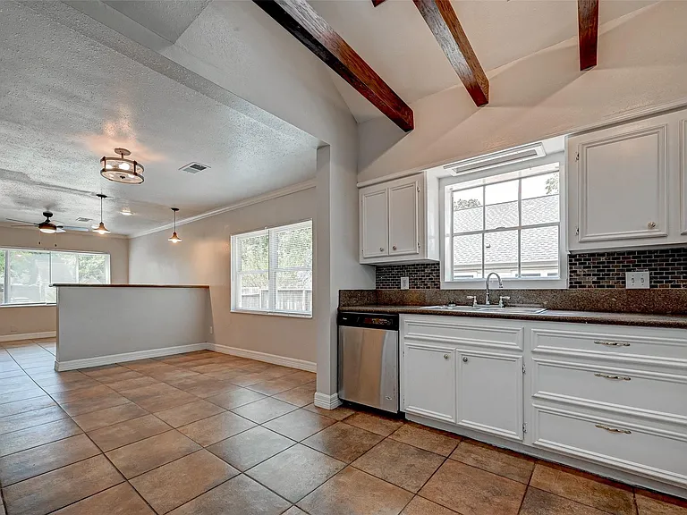 817 Eleanor St — Photo 19