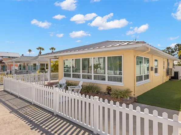 108 11th Ave, Saint Pete Beach, FL 33706