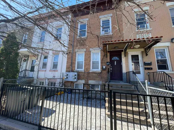 6039 Palisade Avenue image 1 of 8