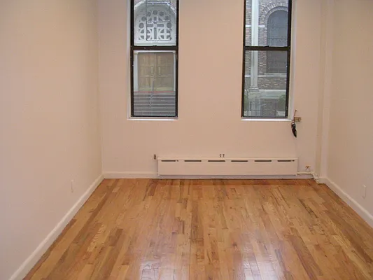 Rented by RV Realty | media 24