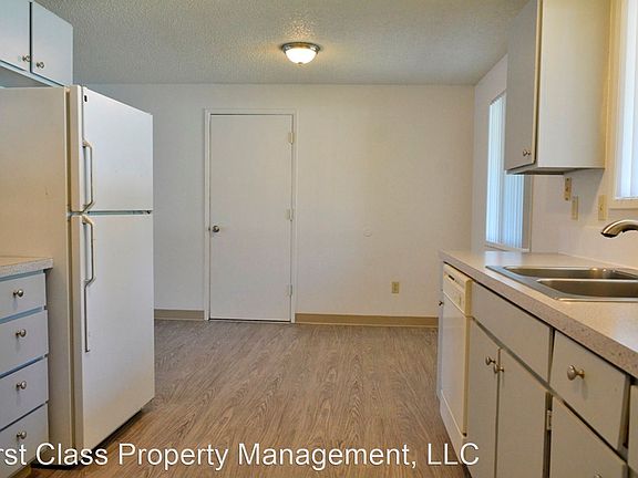 5th image of 280 NE 34th Pl