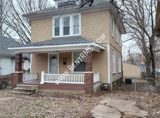 1726 SW Lane St, Topeka, KS 66604
