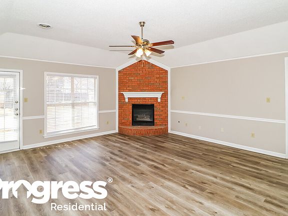 4th image of 4509 Meadow Cliff Dr