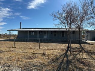 7455 Luna Rd, Phelan, CA 92371