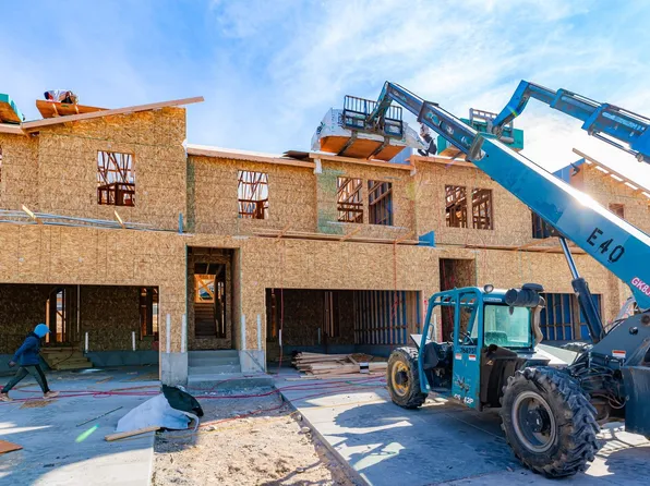 418 S Olive Ave #4815, Lehi, UT 84043