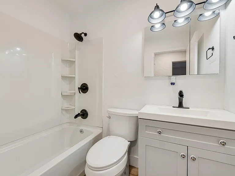 6048 Hillcrest Dr — Photo 23
