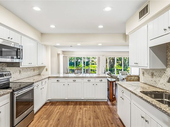 5th image of 107 Park Shores Cir #23W