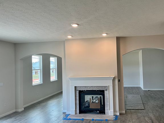 4th image of 2367 Pine Valley Dr