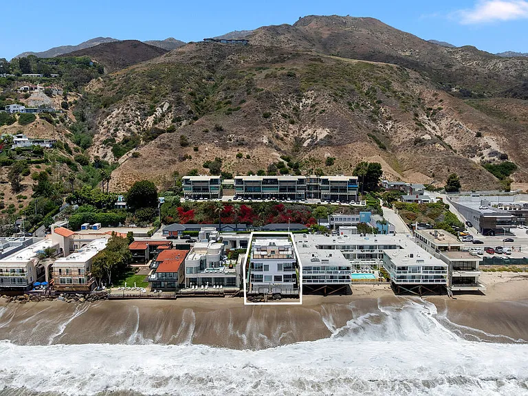 22630 Pacific Coast Hwy #1 — Photo 36