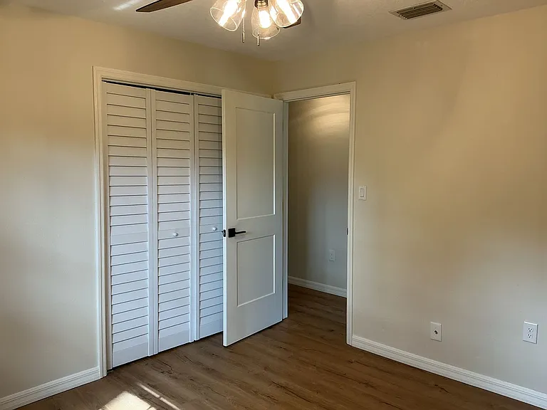 512 Poppell Dr — Photo 15