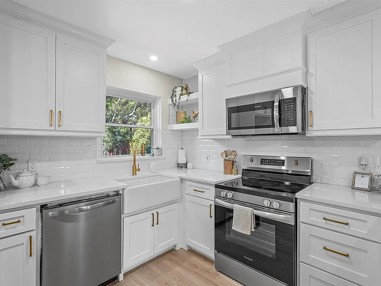434 Marilu St — Photo 6