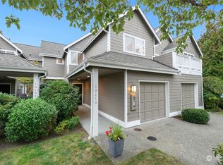 10110 NE 38th Ct #905, Kirkland, WA