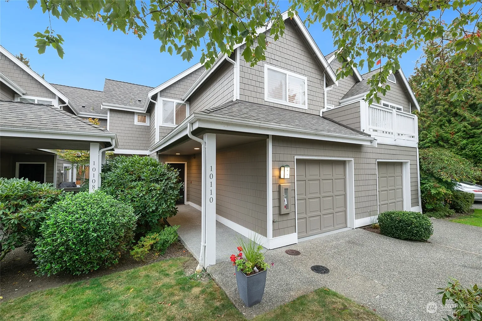 10110 NE 38th Court #905 photo 1