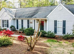 127 Sycamore Ln, Walhalla, SC 29691