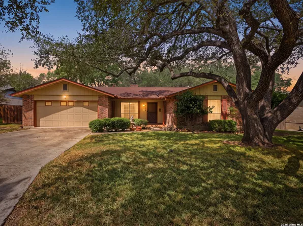 8239 ZODIAC DR, Universal City, TX 78148