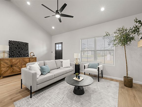 4th image of 1628 Ewing Ave