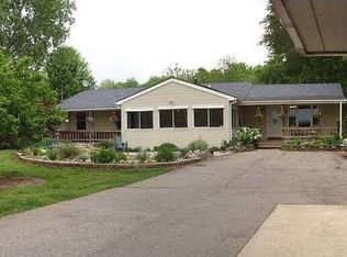 488 N Waverly Rd, Eaton Rapids, MI 48827