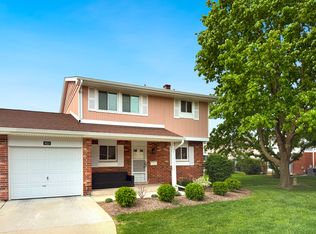 1623 Southampton Ct, Wheaton, IL 60189