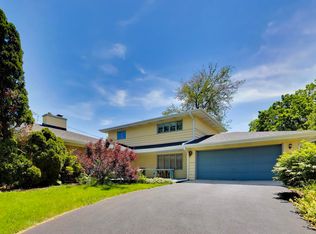 245 Ann St, Clarendon Hills, IL 60514