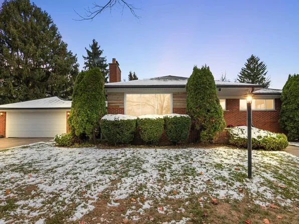 17766 Veronica Ave, Eastpointe, MI 48021