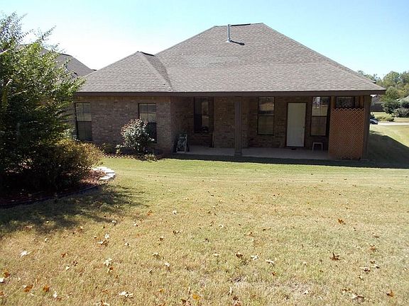 Spacious Backyard