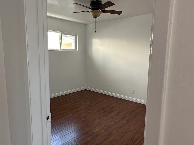 6610 Vinevale Ave #B — Photo 16
