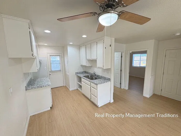 2541 Diamond St #3 — Photo 2