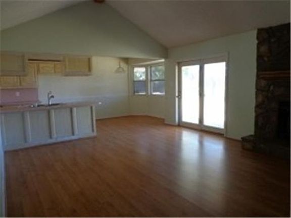 2nd image of 105 Dollar Ct