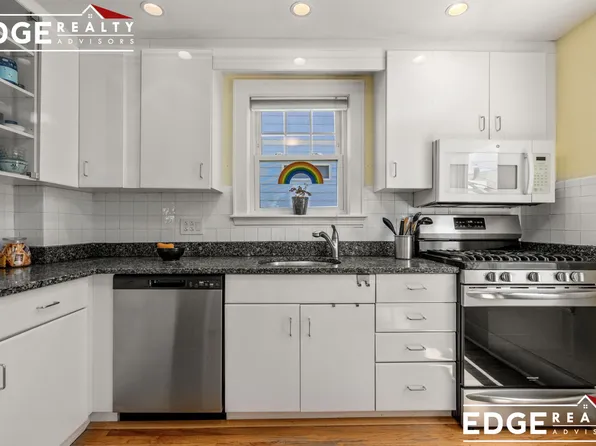 64 Union St, Watertown, MA 02472