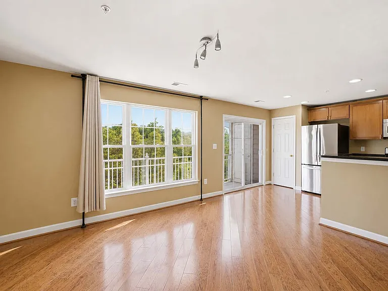 4473 Beacon Grove Cir #B — Photo 15