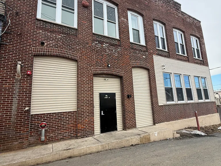 119 S Aubrey St #101 — Photo 1