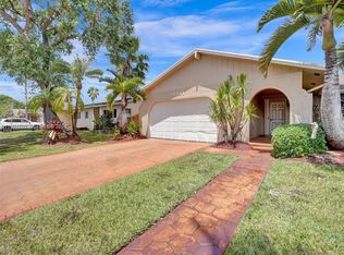 10961 NW 16th Ct, Pembroke Pines, FL 33026