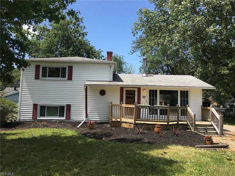 1st image of 908 West Dr
