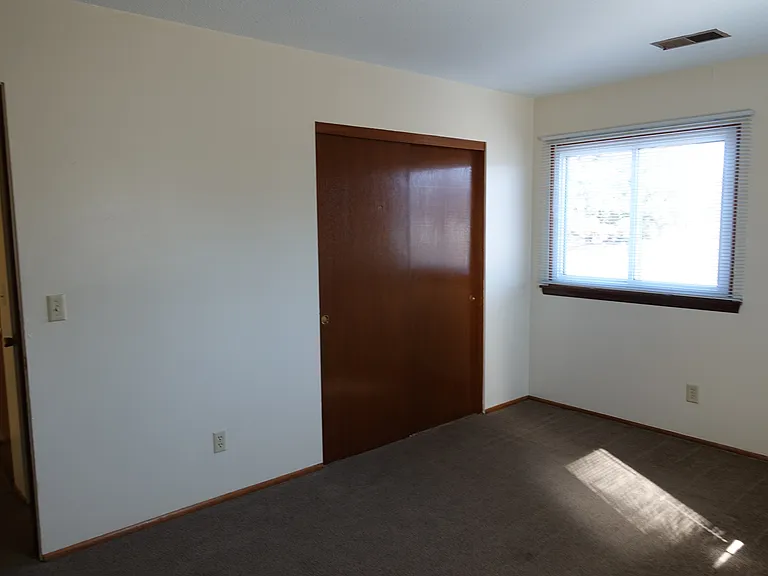 4819 Azelia Ave N #8 — Photo 19